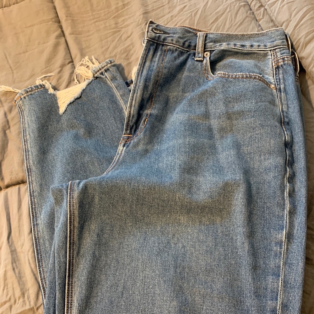 American Eagle mom jeans